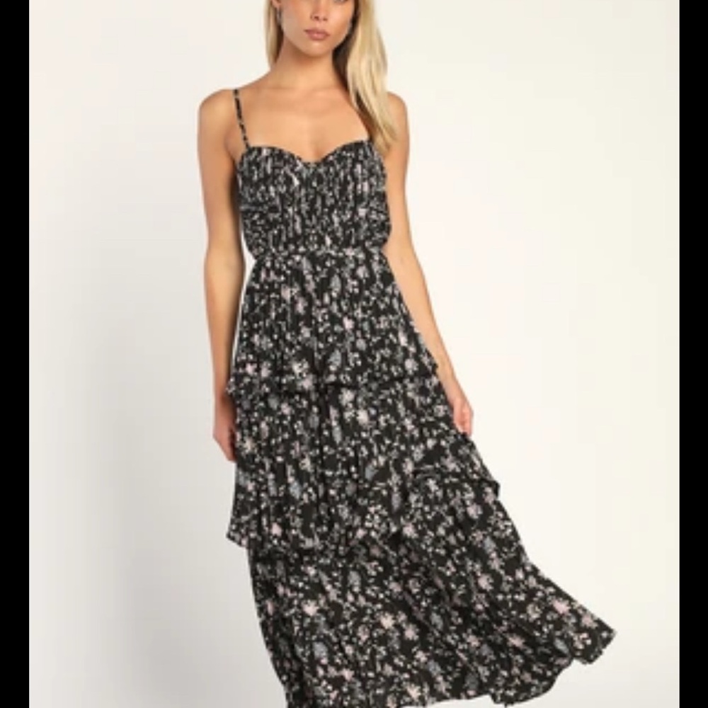 Lulu's Black Tiered Ruffled Sundress

(This size sold out on Lulus website)